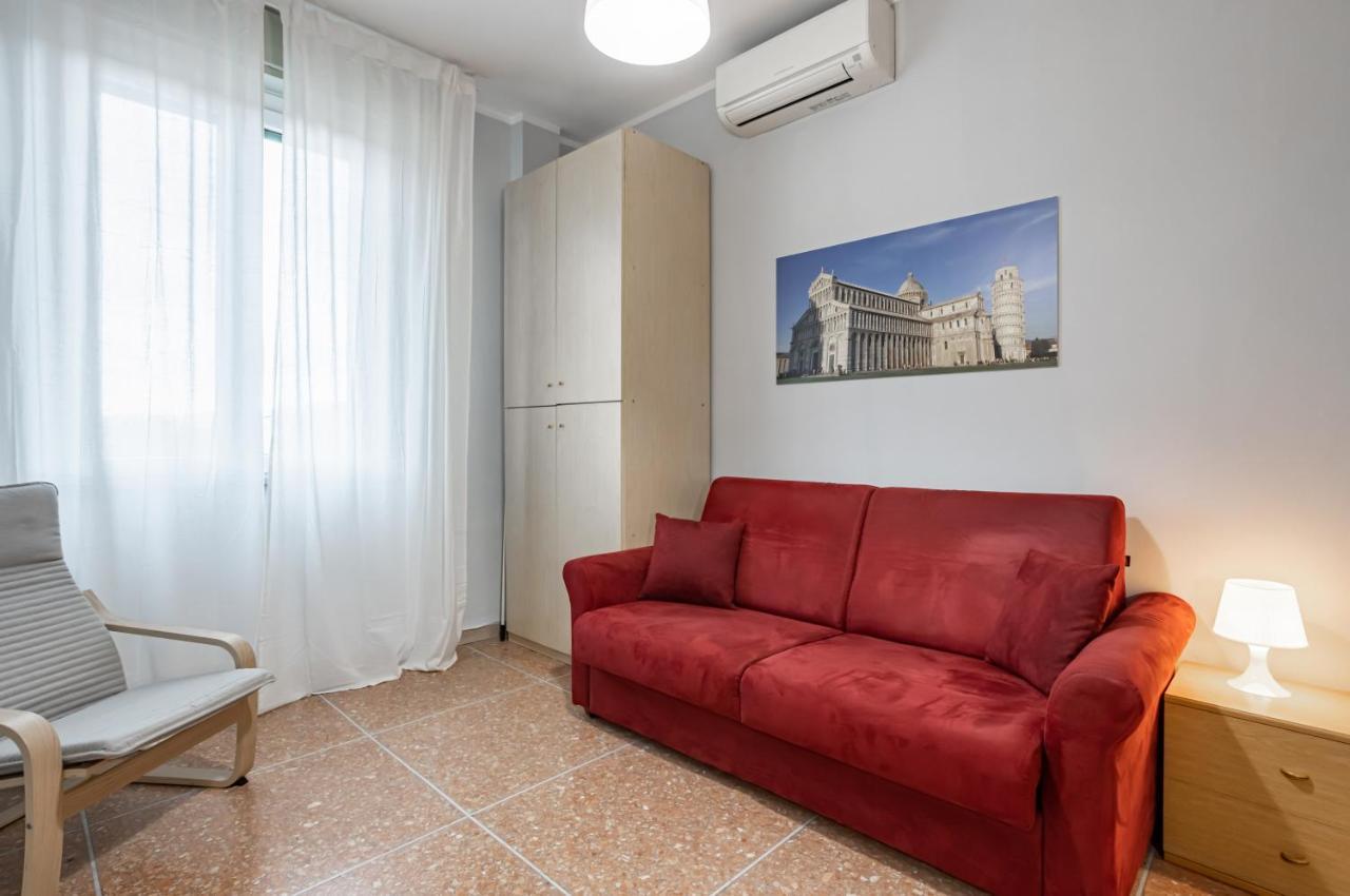 Yellowsunny Apartment With Two Balconies 피사 외부 사진