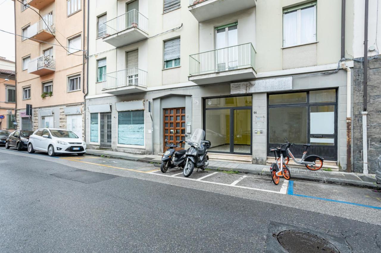 Yellowsunny Apartment With Two Balconies 피사 외부 사진