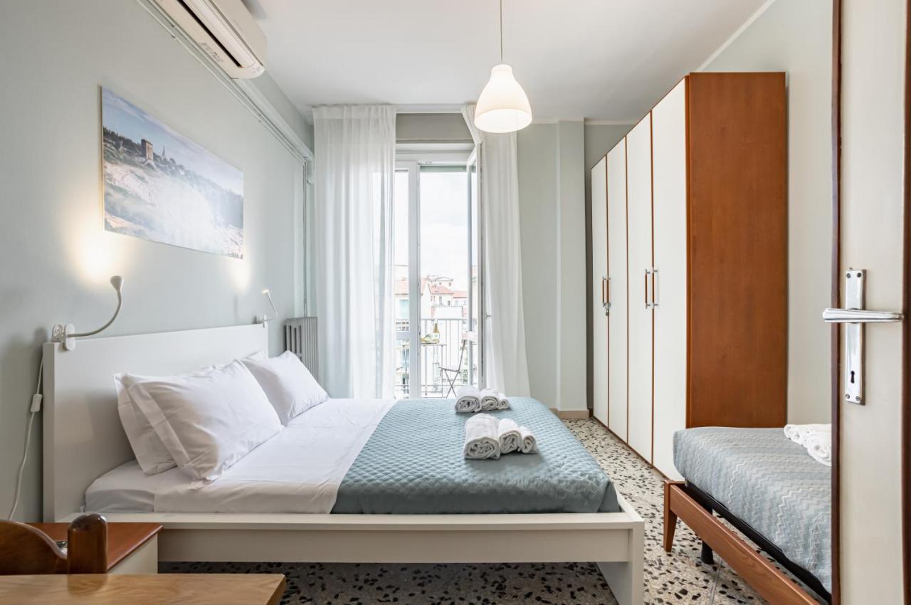 Yellowsunny Apartment With Two Balconies 피사 외부 사진